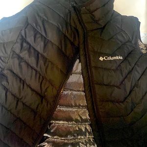 Columbia puffer vest
